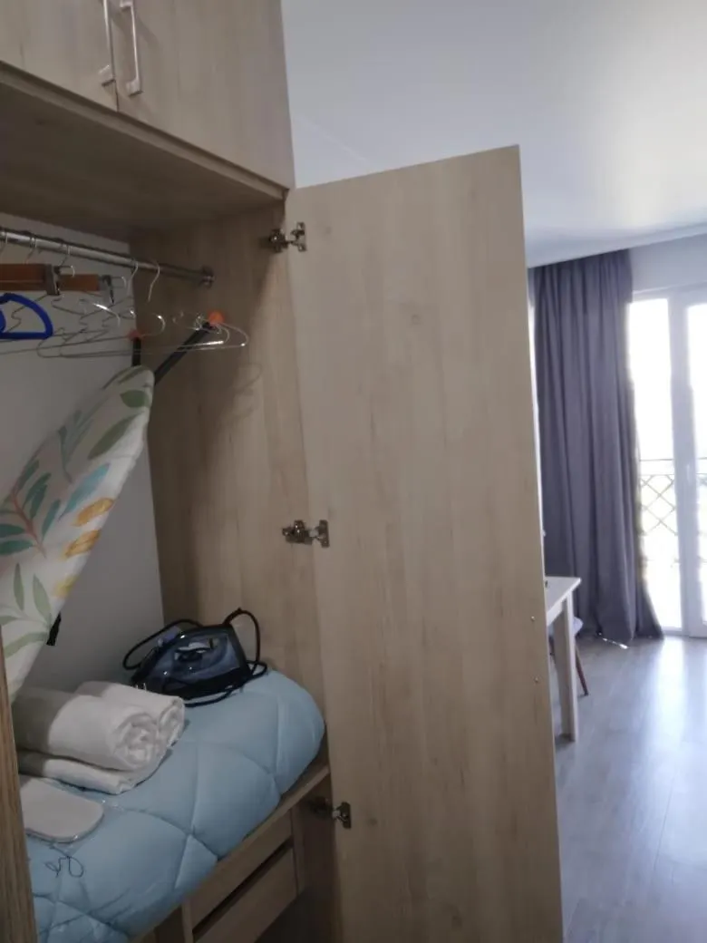 Greenhouse -96 Studio Apartments 바투미 조지아